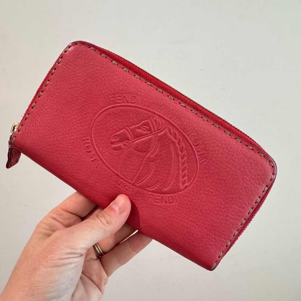 Fendi Selleria Roma Pink Pebbled Leather Zip Around Wallet Horse Logo CA1739947